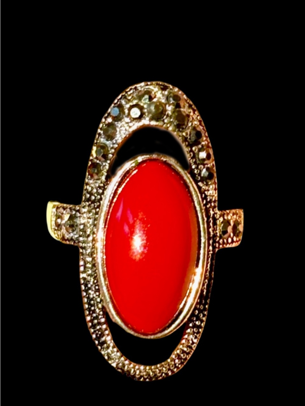 💥2/$24 or 3/$30💥 Antique silver fashion ring with oval red stone. Sz. 7.5.